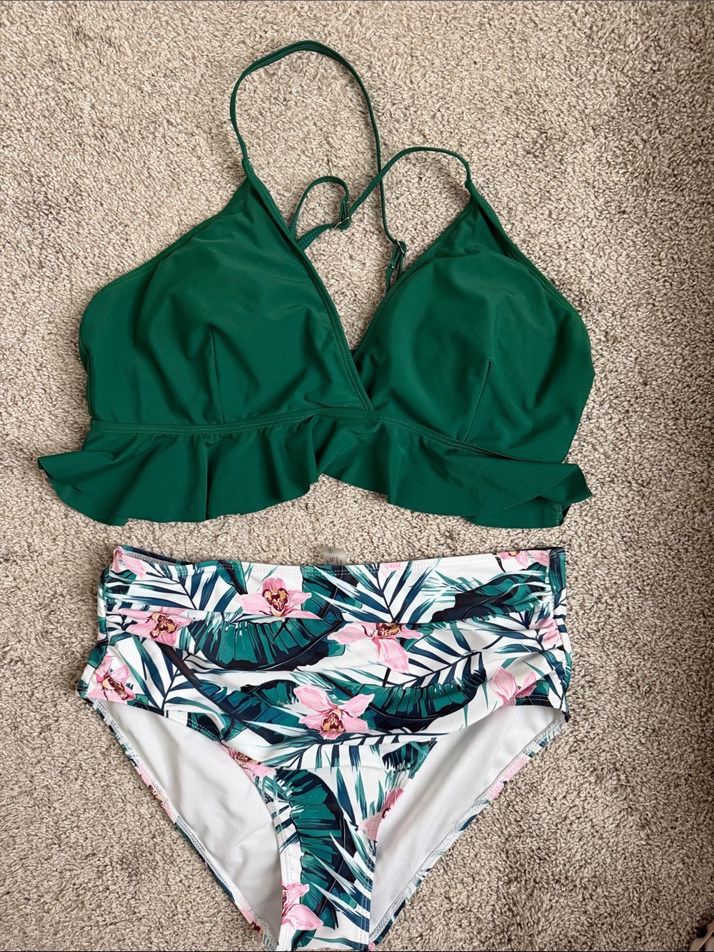 Green Ruffle Bralette Bikini Top with Tropical Print High-Waist Bottoms XL